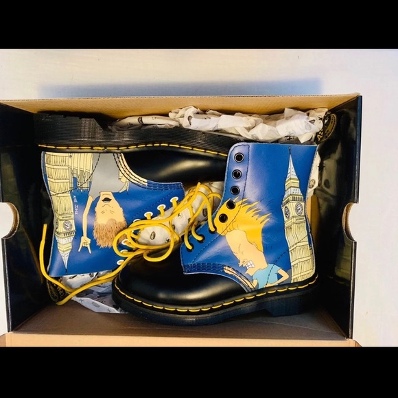 ❌❌❌SOLD❌❌❌RARE HTF Beavis & Butthead Dr. Martens - Picture 2 of 6
